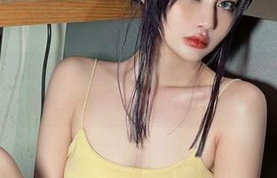Choi Ji Yun的图片更新:菲奥娜·弗罗斯特内衣真是让人目不转睛的奇妙世界!